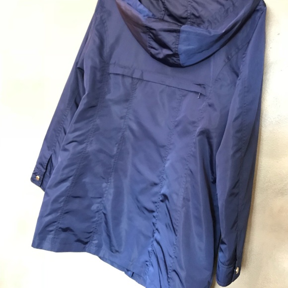 Jones New York hooded rain coat in Navy blue - Picture 6 of 8